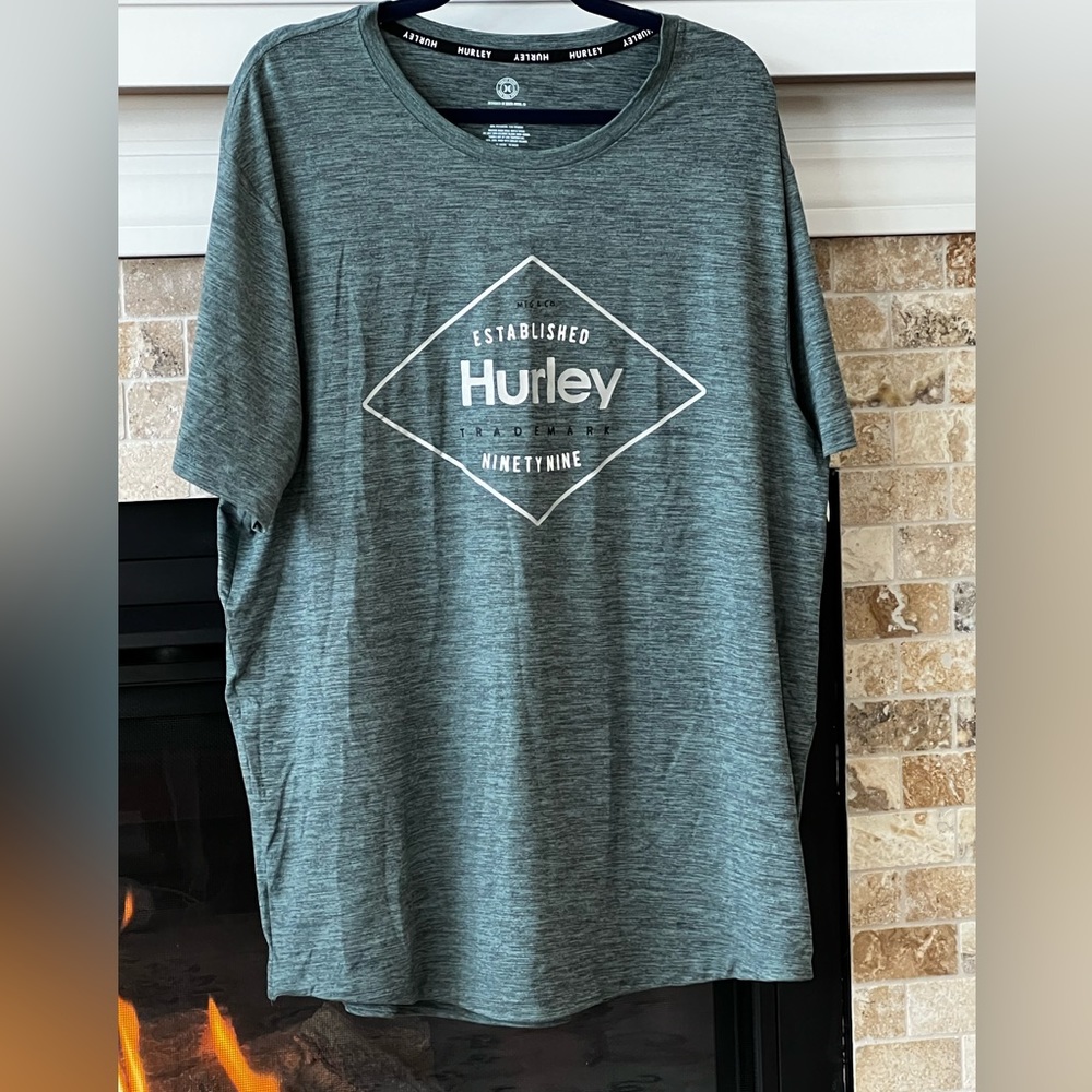HURLEY 🆕 size: XXL Performance Tee